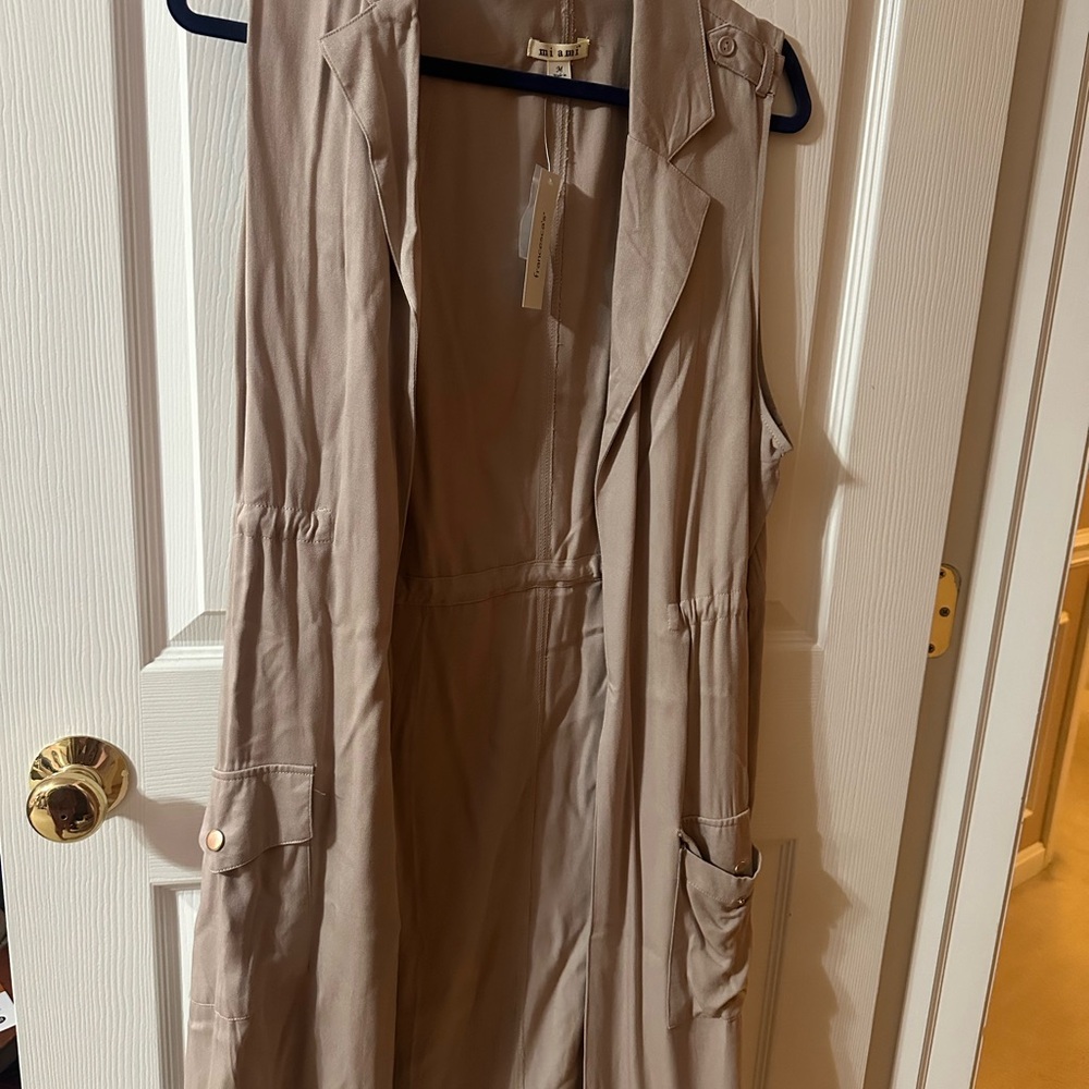 Francesca's Collections Tan Sleeveless Cardigan